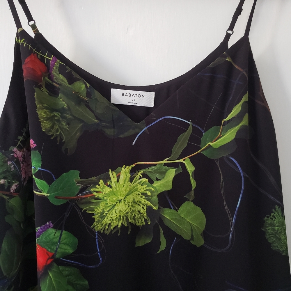 Aritzia Babaton Black Green Pink Tropical Floral Printed Camisole Top Sz Xs - Picture 2 of 11
